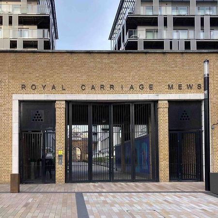 Appartement Stylish 1-Bed Flat With Sofa-Bed In Londres Extérieur photo